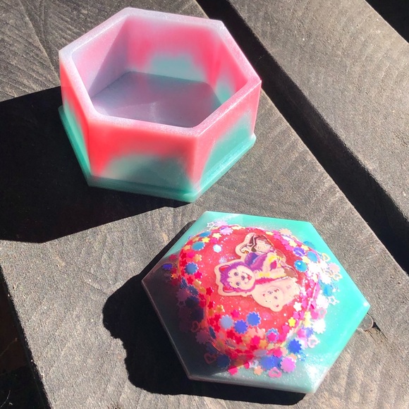 Handmade Lisa Frank Kawaii UV Resin Trinket Box - Picture 14 of 16